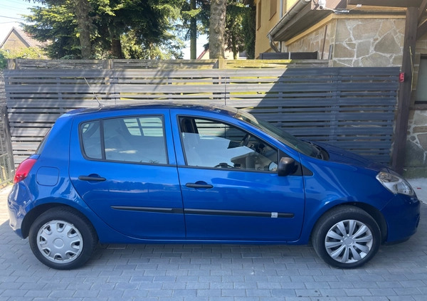 Renault Clio cena 12500 przebieg: 68750, rok produkcji 2009 z Maszewo małe 121